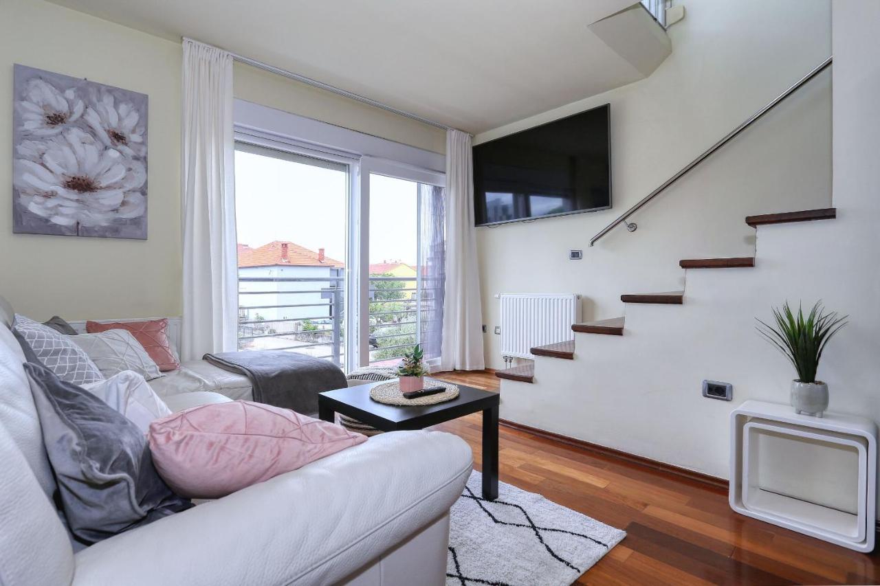 Apartament Elena *