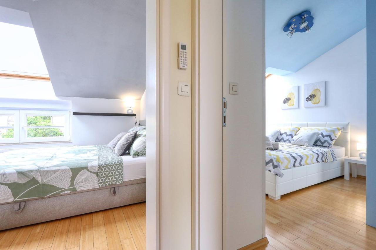 Elena Apartament